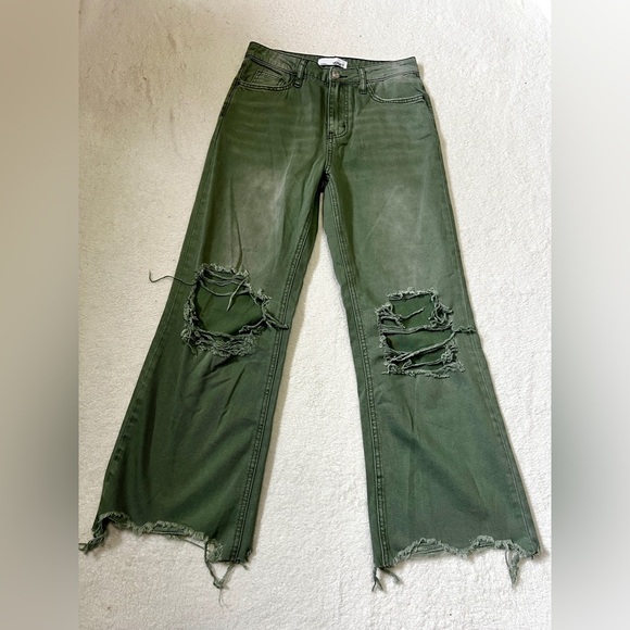 VERVET Super High Rise 90's Cropped Flare Jeans - Size 25 (Fits like a 28") - Picture 2 of 13